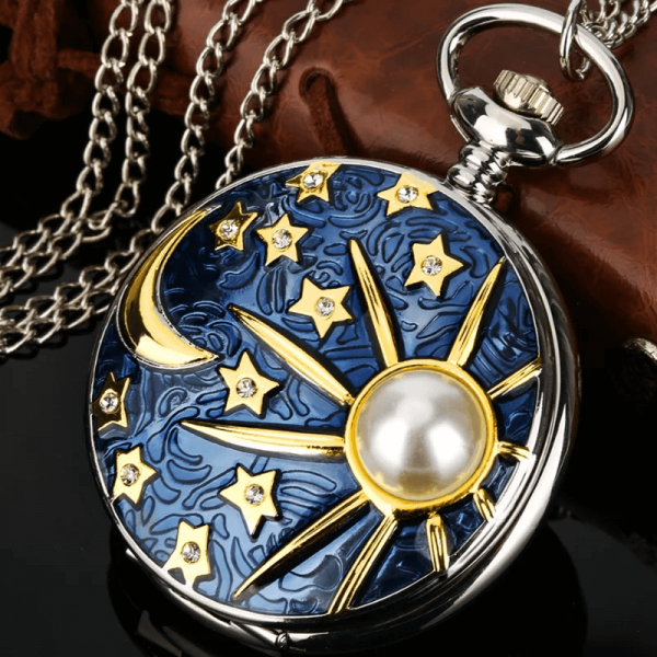 Montre de Poche "Lunaire" - Chaîne Pendentif Étoile et Lune Bleu Océan avec Perle - Bijou Vintage Unisexe – Image 5