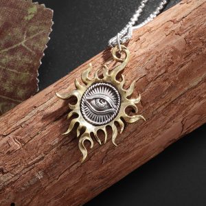 Collier porte chance « Sun » – Œil qui Voit Tout – Fini Vieilli