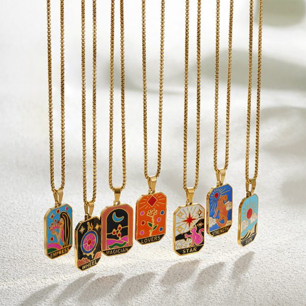 Collier Choker Cartes Tarot | Pendentifs Soleil, Lune, Étoile & Monde | Chaîne Plaqué Or 18K – Image 3